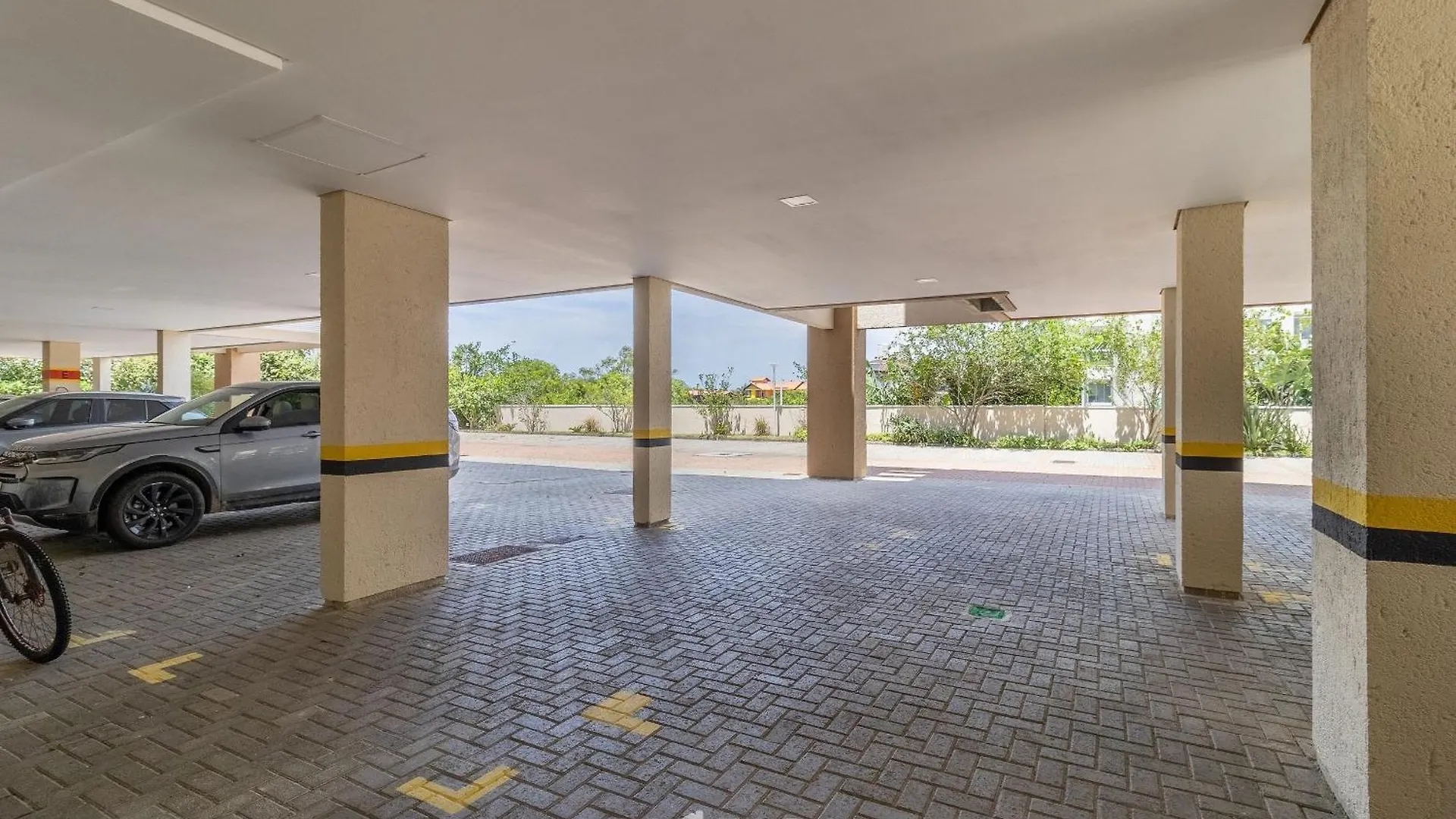 Apto Pe Na Areia C/ Piscina E Churrasq. Vic0203 Florianópolis